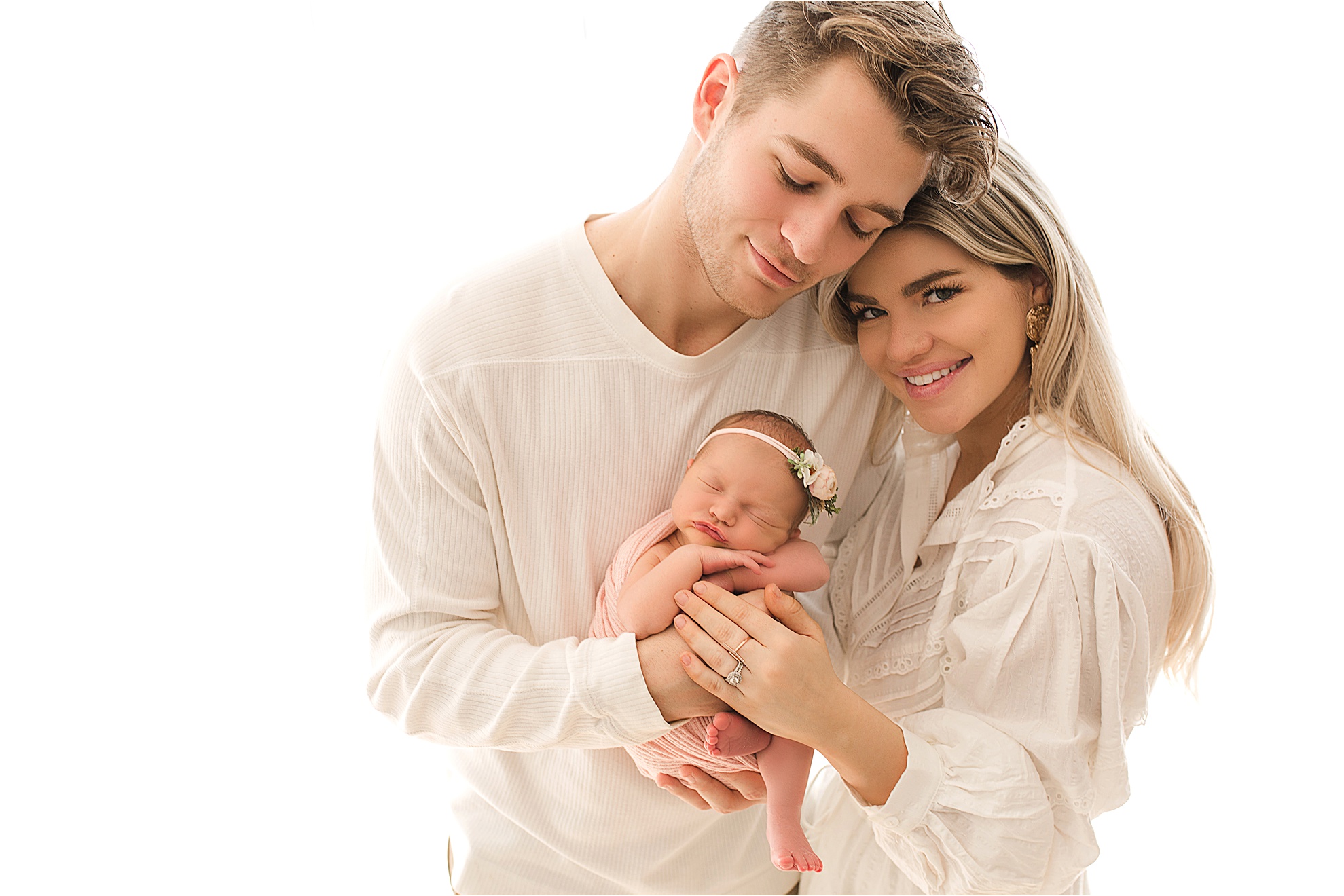 Read more about the article Scottsdale Newborn Photographer | Welcome Baby Hazel
